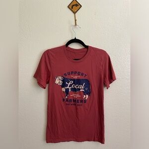 Women’s standard medium size Tshirt